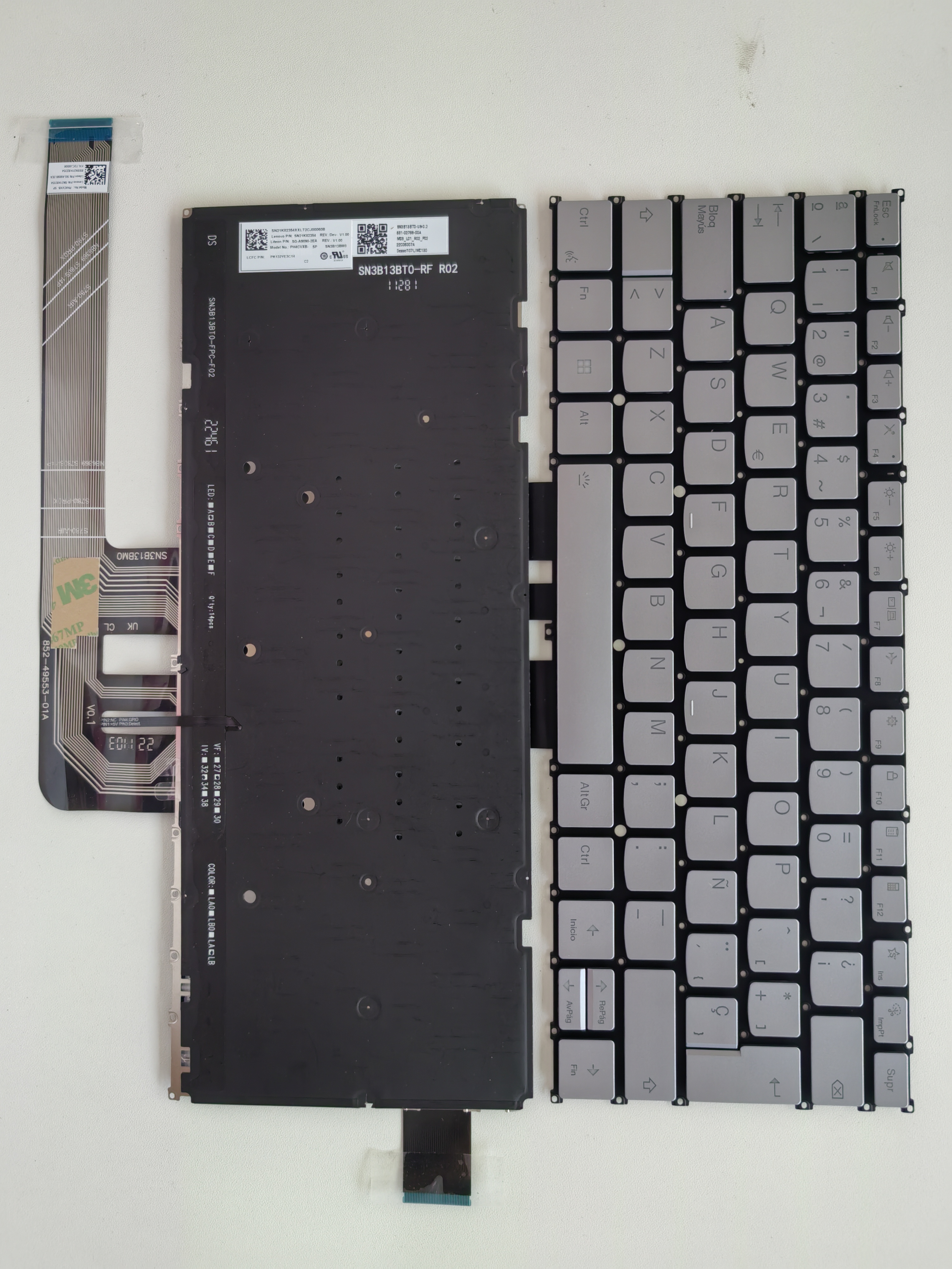 Picture of New Replacement Laptop Keyboard For LENOVO YOGA PRO 7 14ARP8 shout button/14AHP9/14IRP8 SILVER Backlit Sp Layout
